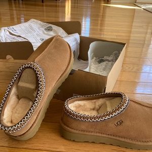 UGG Tasman women’s Size 8